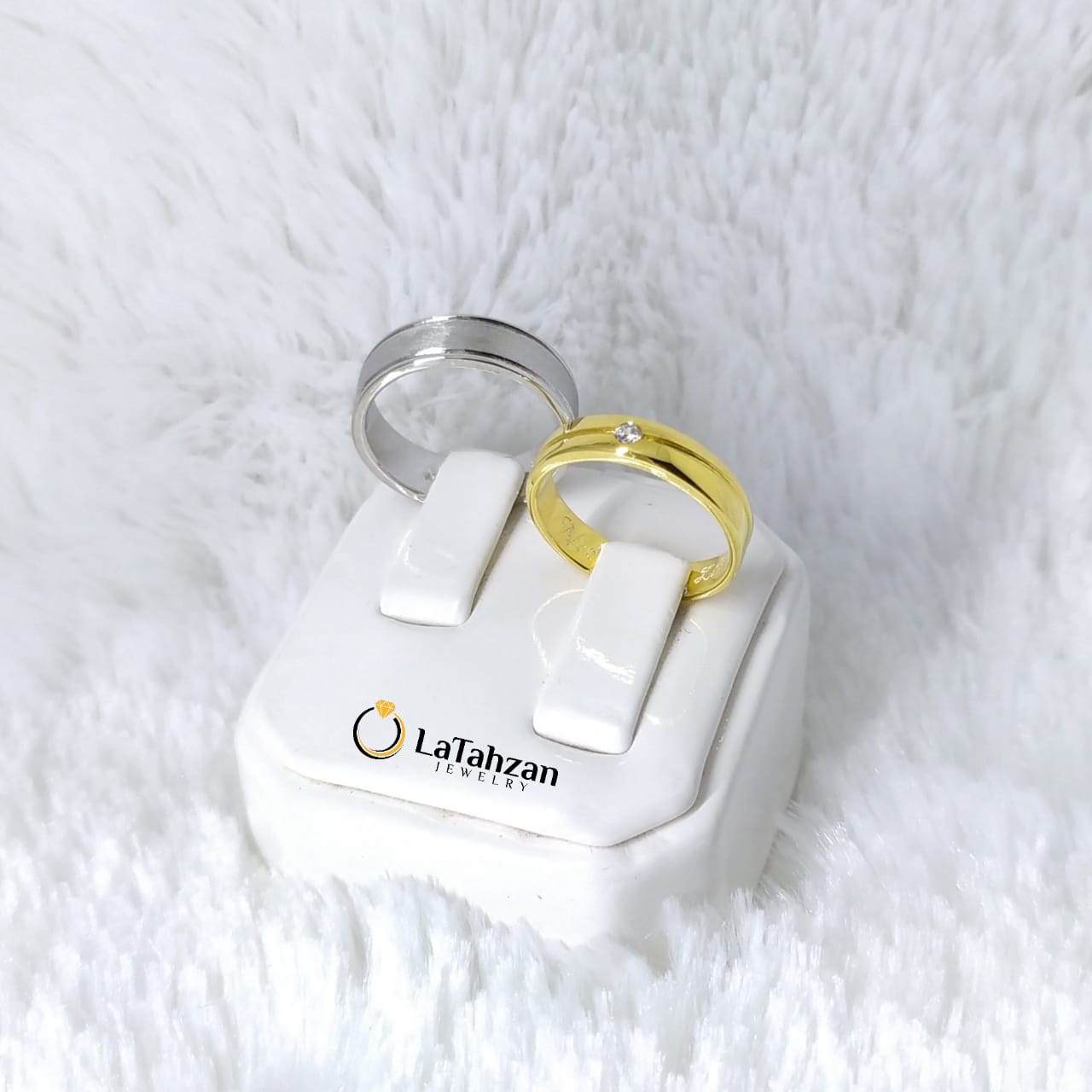 Tempat Cincin Pernikahan